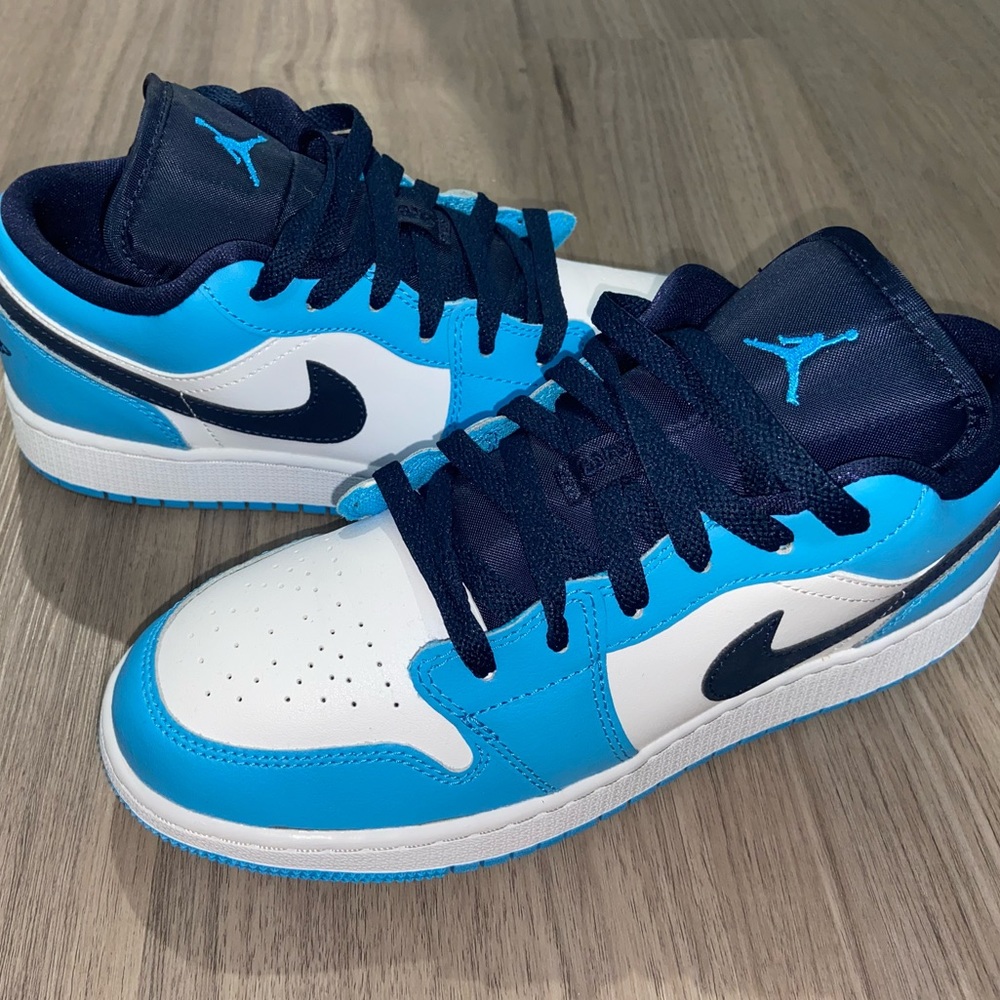 Jordan 1 low 2021 unc